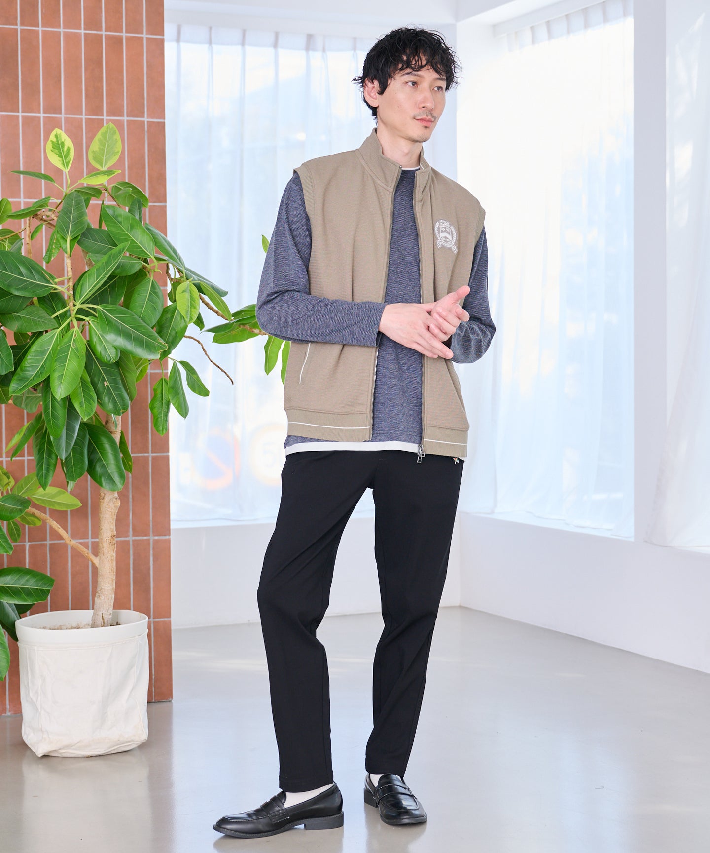 Arnold Palmer サカリバ スタンドフルジップベスト